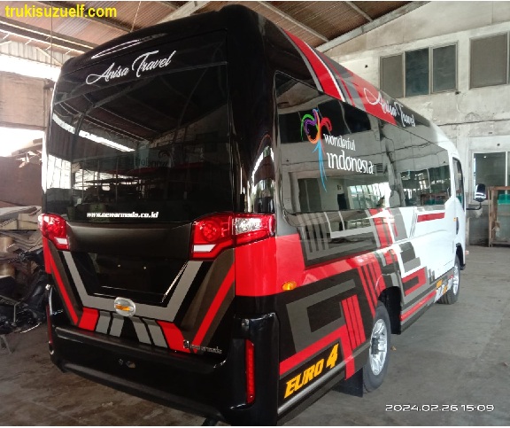 Isuzu ELF Microbus terbaru 20 seat