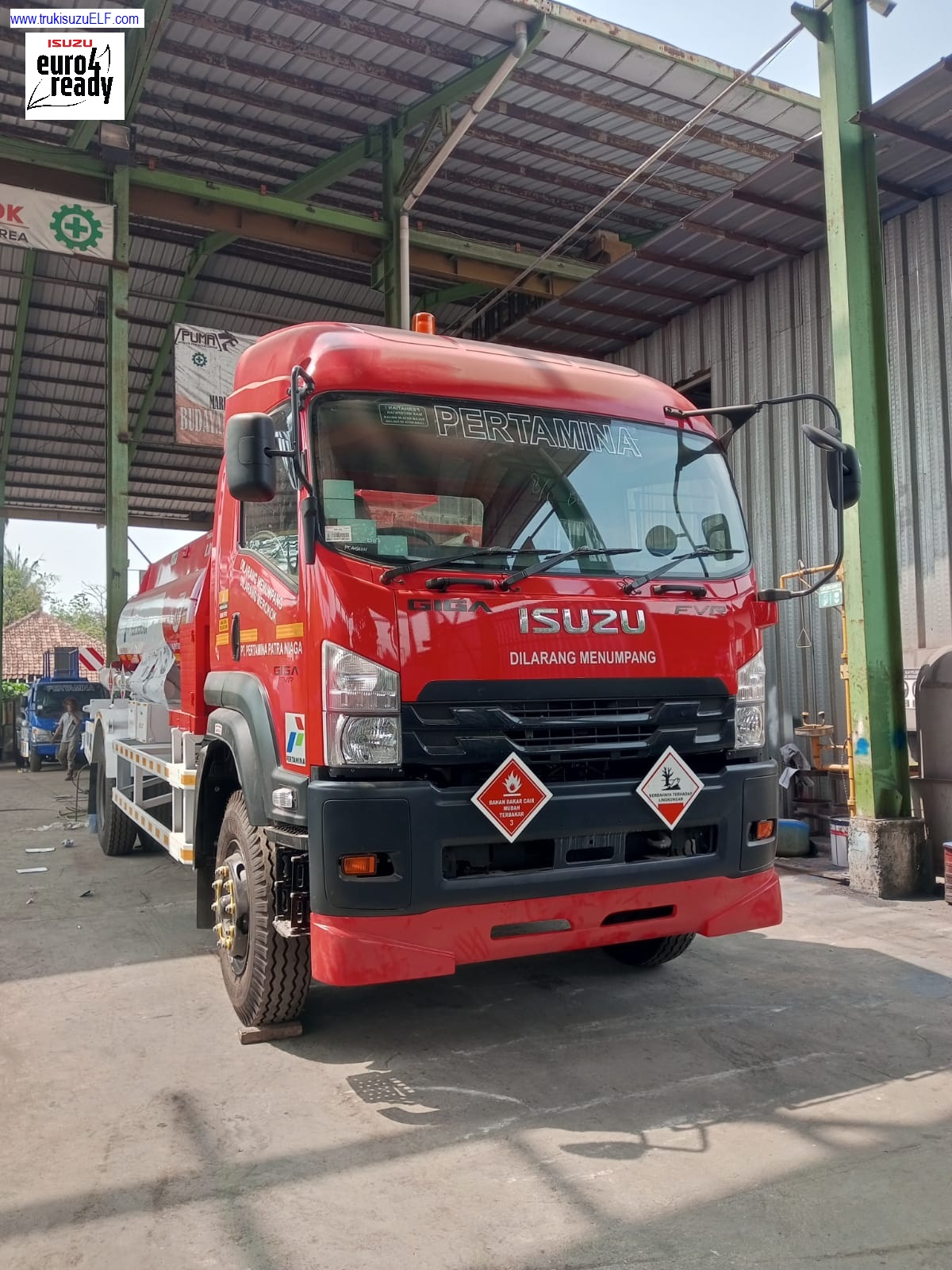 Isuzu Giga FVR P 245 PS aplikasi TANGKI BBM 8000 Liter
