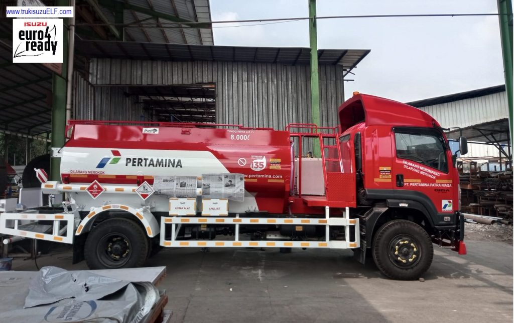 Tangki BBM 8000 Liter Pertamina Truk Isuzu Giga FVR 245 PS Tangki BBM 8000 Liter Pertamina Truk Isuzu Giga FVR 245 PS