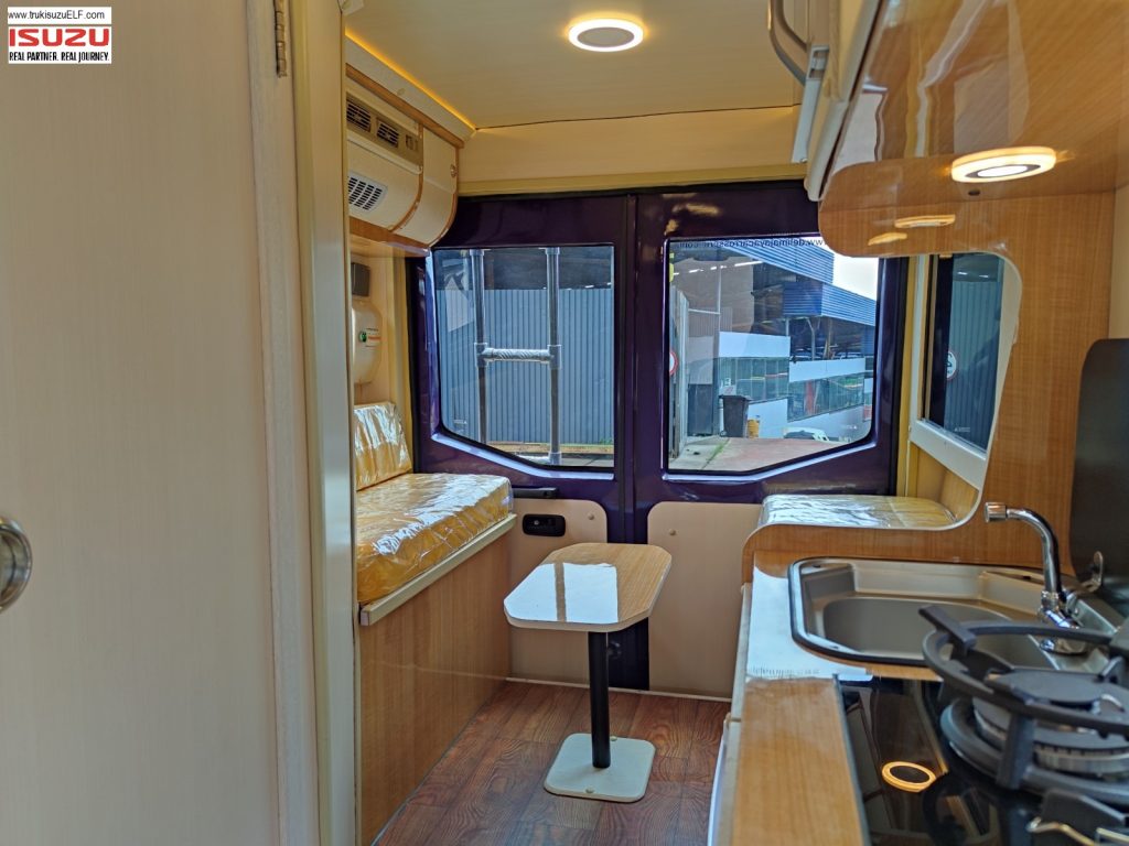 interior isuzu traga CAMPER VAN interior isuzu traga CAMPER VAN