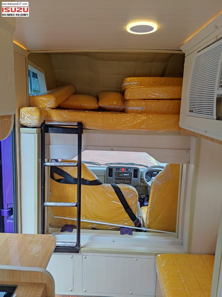 ruang tidur mobil Campervan isuzu traga ruang tidur mobil Campervan isuzu traga