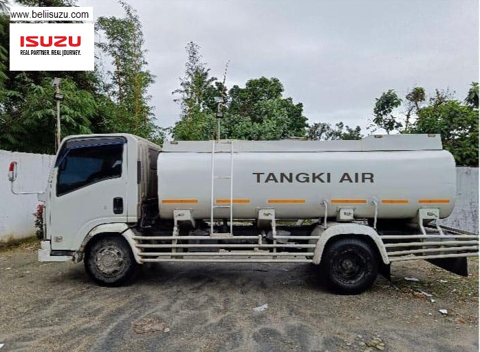aplikasi tangki air 4500 liter isuzu NMR